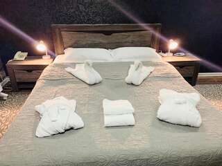 Отель L.E.S. Hotel Алматы-0