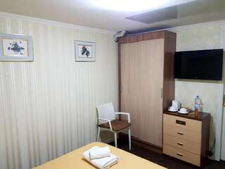 Отель L.E.S. Hotel Алматы Небольшой двухместный номер с 1 кроватью-7